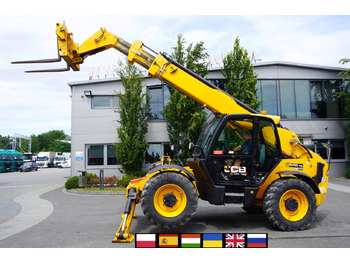 Телескопический фронтальный погрузчик JCB