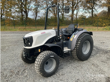 Трактор LAMBORGHINI