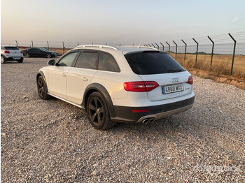 Легковой автомобиль AUDI