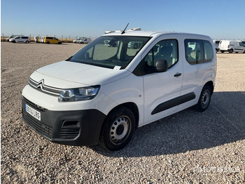 Микроавтобус CITROËN