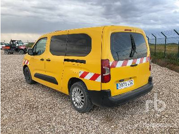 Цельнометаллический фургон TOYOTA PROACE: фото 2
