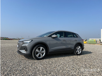 Внедорожник AUDI