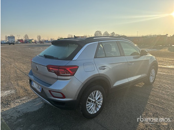 Внедорожник 2023 Volkswagen T-Roc 2.0 TDI Life 85KW/116CV SUV: фото 3