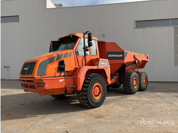 Сочленённый самосвал DOOSAN DA30