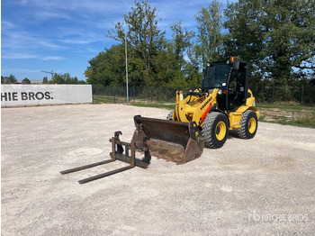 Колёсный погрузчик YANMAR