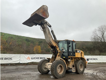 Колёсный погрузчик CATERPILLAR 924