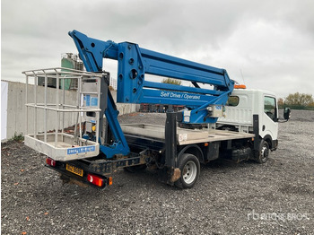 Грузовик с подъемником Nissan Cabstar NT400 Bucket Truck: фото 4