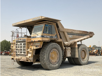 Карьерный самосвал KOMATSU HD785