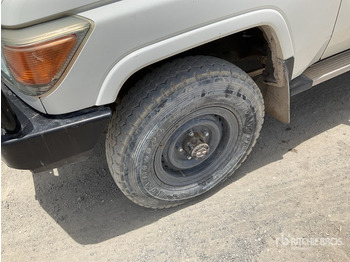 Внедорожник 2018 Toyota Land Cruiser 76L 4x4 SUV: фото 5