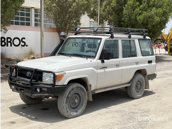 Внедорожник TOYOTA Land Cruiser