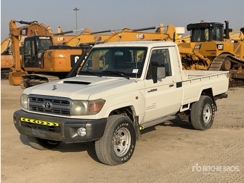 Пикап TOYOTA Land Cruiser