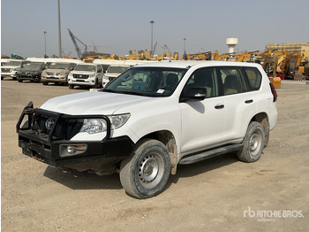 Внедорожник TOYOTA