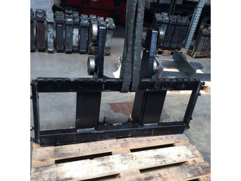 Навесное оборудование CATERPILLAR