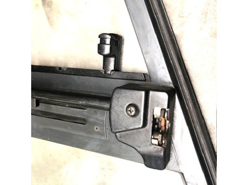 Кабина и интерьер для Погрузочно-разгрузочной техники Left door for Linde H60-80, Series 396: фото 2