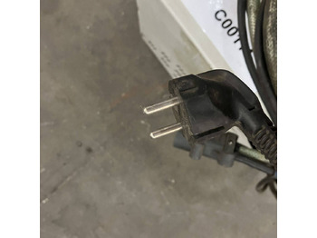 Запчасти для Погрузочно-разгрузочной техники Benning Eurotron 24V-40A: фото 5 Запчасти для Погрузочно-разгрузочной техники Benning Eurotron 24V-40A: фото 5