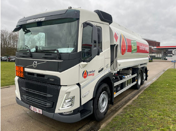 Грузовик-цистерна VOLVO FM
