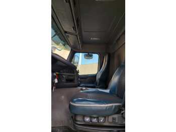 Фото интерьера 1: Грузовик-цистерна Volvo FMFH Фото интерьера 1: Грузовик-цистерна Volvo FMFH