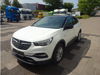 Внедорожник OPEL