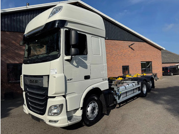 Грузовик-контейнеровоз/ Сменный кузов DAF XF 480