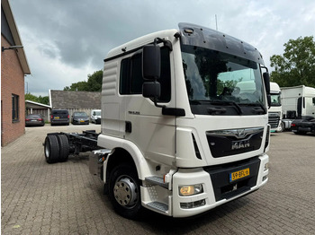 Грузовик-шасси MAN TGM TGM 15.250 4X2 Chassis, Airco, 526.460 KM, Slaapcabine: фото 4 Грузовик-шасси MAN TGM TGM 15.250 4X2 Chassis, Airco, 526.460 KM, Slaapcabine: фото 4