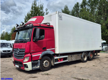 Грузовик с закрытым кузовом MERCEDES-BENZ Actros 2551