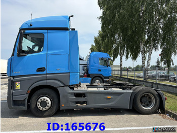 Тягач MERCEDES-BENZ Actros 1843