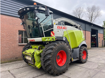 Кормоуборочный комбайн CLAAS Jaguar 940
