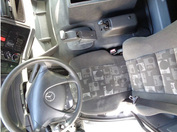 Грузовик с закрытым кузовом Mercedes-Benz AXOR 1823 + Dhollandia Lift: фото 5 Грузовик с закрытым кузовом Mercedes-Benz AXOR 1823 + Dhollandia Lift: фото 5