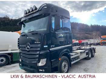 : фото в шапке страницы