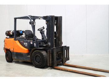 Газовый погрузчик DOOSAN