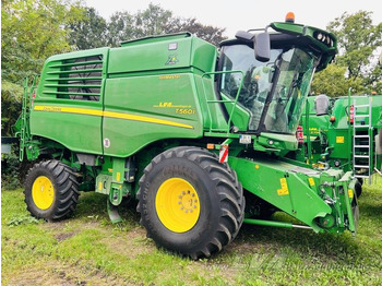Зерноуборочный комбайн JOHN DEERE T560