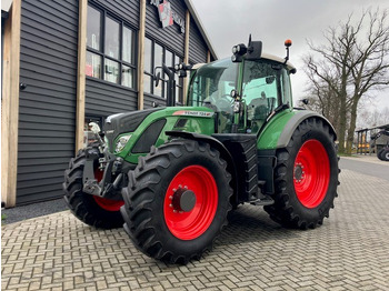 Трактор FENDT 724 Vario