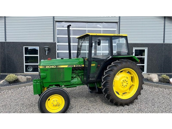 Трактор JOHN DEERE 2040