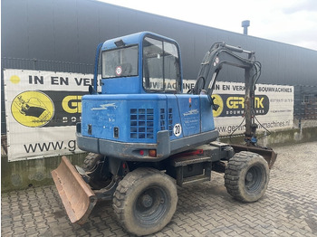 Колёсный экскаватор