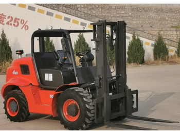 Внедорожный погрузчик