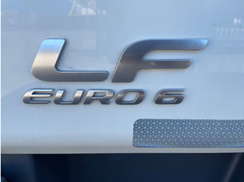 Грузовик с закрытым кузовом DAF LF220: фото 3