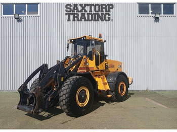 Колёсный погрузчик