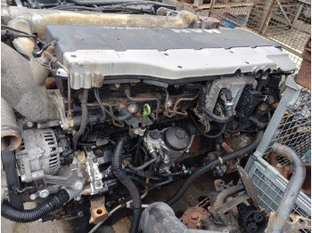 : фото в шапке страницы