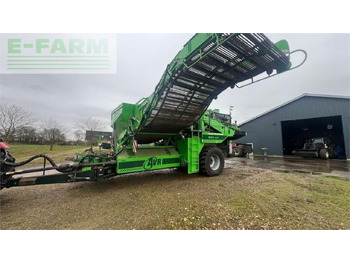 Картофелеуборочный комбайн AVR