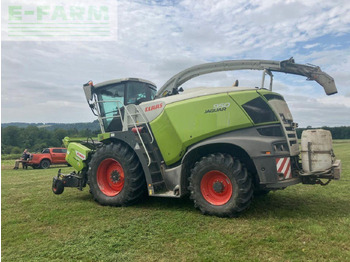 Кормоуборочный комбайн CLAAS Jaguar 950