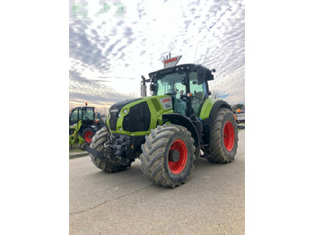 Трактор CLAAS Axion 850