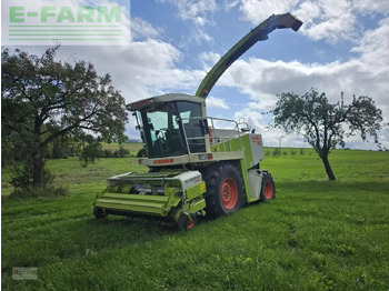 Кормоуборочный комбайн CLAAS Jaguar 840