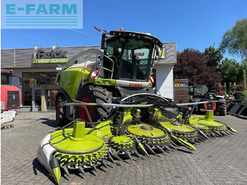 Кормоуборочный комбайн CLAAS Jaguar 950