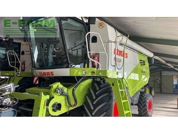 Зерноуборочный комбайн CLAAS Tucano 560