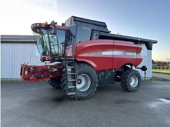 Зерноуборочный комбайн CASE IH