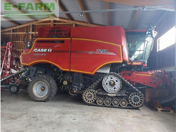 Зерноуборочный комбайн CASE IH Axial-Flow