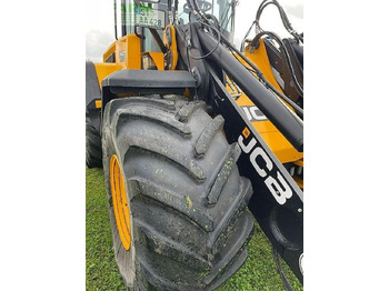 Мини-экскаватор JCB 427 agri: фото 4