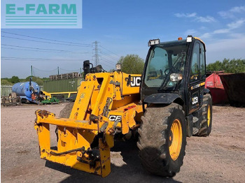 Телескопический погрузчик JCB