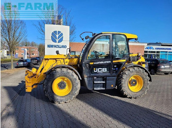 Телескопический погрузчик JCB