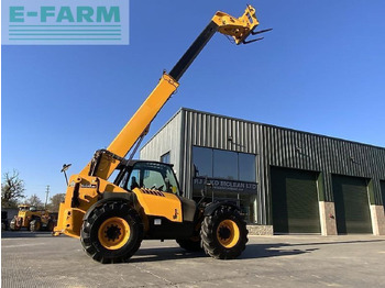 Телескопический погрузчик JCB